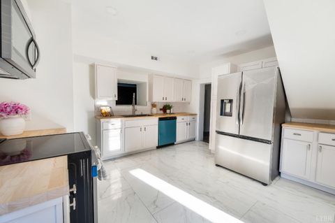 Tiny photo for 1215 Wise Street, Lynchburg, VA 24504 (MLS # 364170)