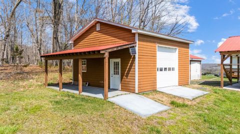 Tiny photo for 4072 Red Oak School Road, Concord, VA 24538 (MLS # 365088)