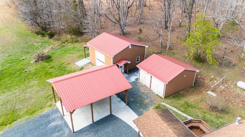 Tiny photo for 4072 Red Oak School Road, Concord, VA 24538 (MLS # 365088)