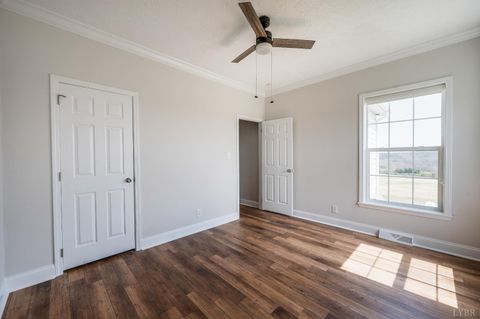 Tiny photo for 4072 Red Oak School Road, Concord, VA 24538 (MLS # 365088)