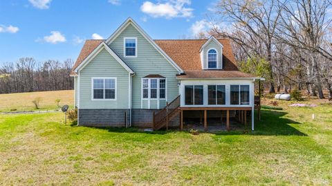Tiny photo for 4072 Red Oak School Road, Concord, VA 24538 (MLS # 365088)