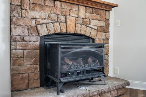 Tiny photo for 4072 Red Oak School Road, Concord, VA 24538 (MLS # 365088)