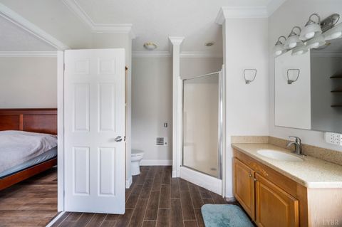 Tiny photo for 4072 Red Oak School Road, Concord, VA 24538 (MLS # 365088)