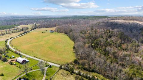 Tiny photo for 4072 Red Oak School Road, Concord, VA 24538 (MLS # 365088)