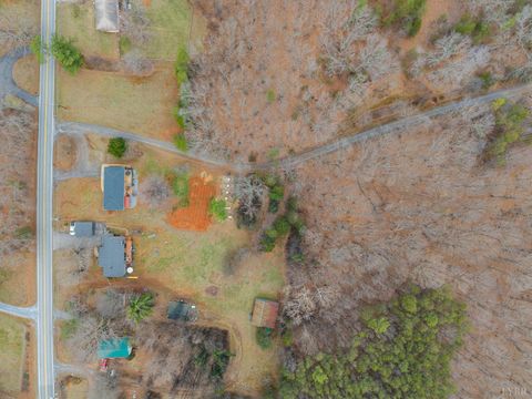 Tiny photo for 1134 Lynch Mill Road, Altavista, VA 24517 (MLS # 364925)