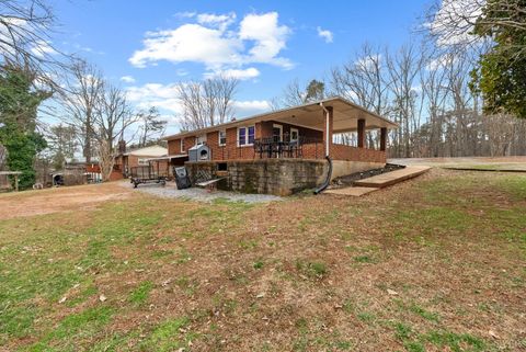 Tiny photo for 1134 Lynch Mill Road, Altavista, VA 24517 (MLS # 364925)