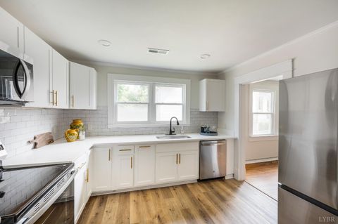 Tiny photo for 510 Sussex Street, Lynchburg, VA 24501 (MLS # 365937)