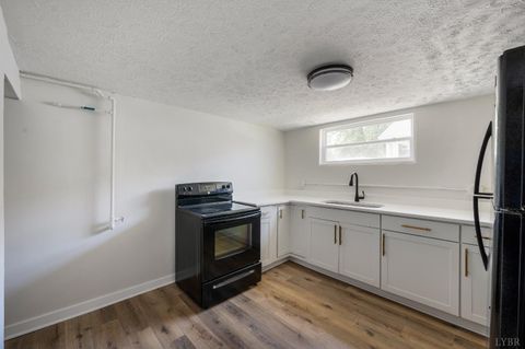 Tiny photo for 510 Sussex Street, Lynchburg, VA 24501 (MLS # 365937)