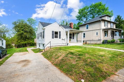 Tiny photo for 510 Sussex Street, Lynchburg, VA 24501 (MLS # 365937)