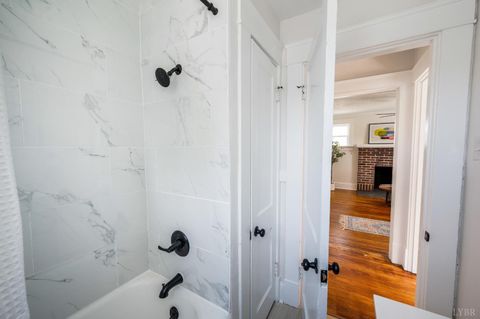 Tiny photo for 510 Sussex Street, Lynchburg, VA 24501 (MLS # 365937)