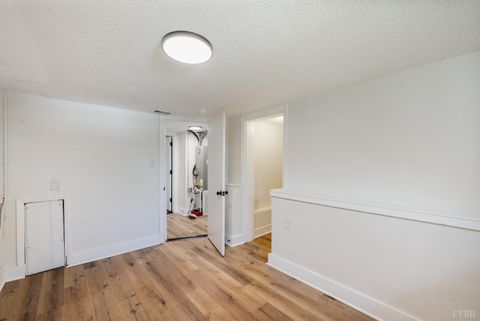 Tiny photo for 510 Sussex Street, Lynchburg, VA 24501 (MLS # 365937)