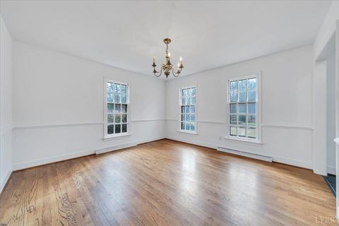 Tiny photo for 3432 Ivylink Place, Lynchburg, VA 24503 (MLS # 363854)