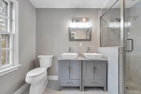 Tiny photo for 3432 Ivylink Place, Lynchburg, VA 24503 (MLS # 363854)