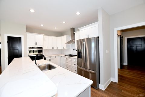 Tiny photo for 1043 BRADFORD CROSSING PL Pl, Goode, VA 24556 (MLS # 364041)