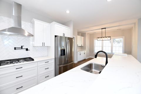 Tiny photo for 1043 BRADFORD CROSSING PL Pl, Goode, VA 24556 (MLS # 364041)