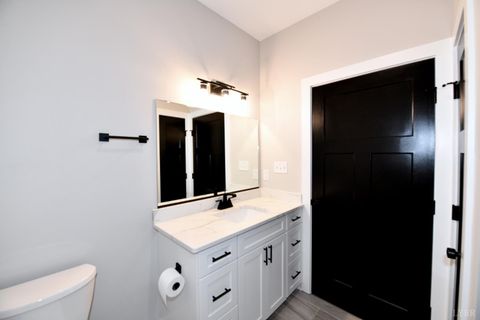 Tiny photo for 1043 BRADFORD CROSSING PL Pl, Goode, VA 24556 (MLS # 364041)