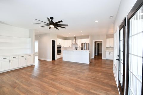 Tiny photo for 1043 BRADFORD CROSSING PL Pl, Goode, VA 24556 (MLS # 364041)