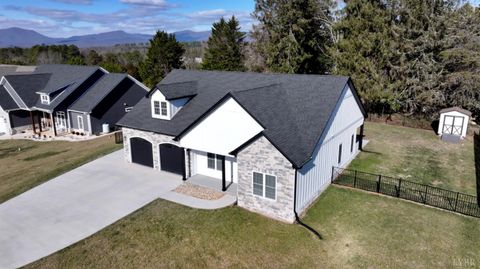 Tiny photo for 1043 BRADFORD CROSSING PL Pl, Goode, VA 24556 (MLS # 364041)