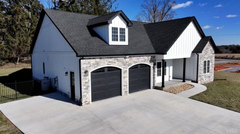 Tiny photo for 1043 BRADFORD CROSSING PL Pl, Goode, VA 24556 (MLS # 364041)