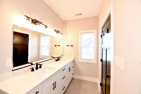 Tiny photo for 1043 BRADFORD CROSSING PL Pl, Goode, VA 24556 (MLS # 364041)