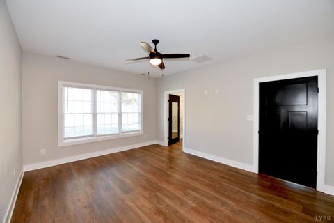 Tiny photo for 1043 BRADFORD CROSSING PL Pl, Goode, VA 24556 (MLS # 364041)