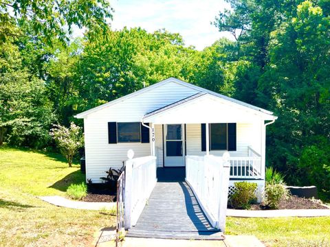 Homes For Sale - 120 Bright Star Court<br/> Lynchburg, VA 24501