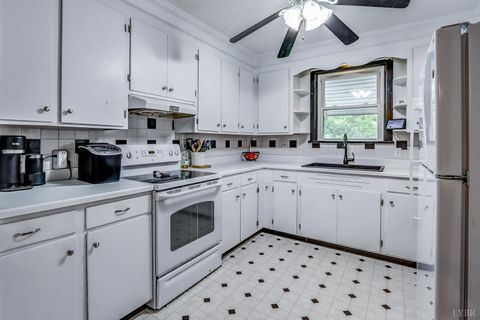 Tiny photo for 1411 Radcliff Avenue, Lynchburg, VA 24502 (MLS # 366560)