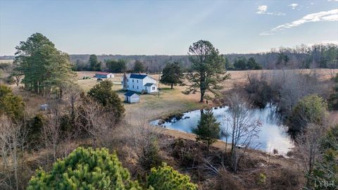 Photo of 627 Hat Creek Road, Brookneal, VA 24528 (MLS # 364392)