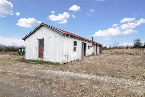 Tiny photo for 627 Hat Creek Road, Brookneal, VA 24528 (MLS # 364392)