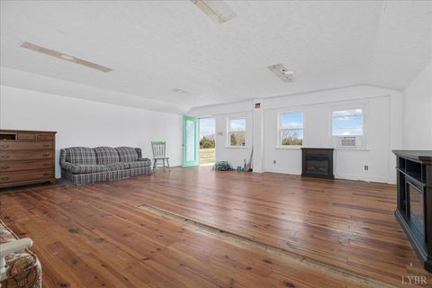 Tiny photo for 627 Hat Creek Road, Brookneal, VA 24528 (MLS # 364392)