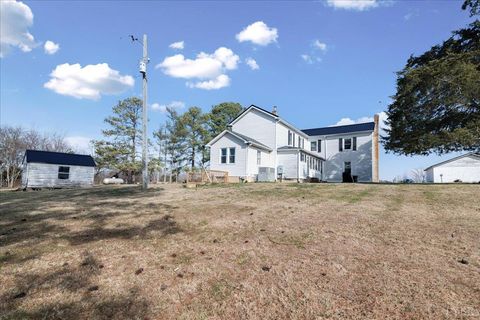 Tiny photo for 627 Hat Creek Road, Brookneal, VA 24528 (MLS # 364392)