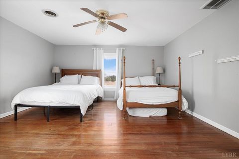 Tiny photo for 627 Hat Creek Road, Brookneal, VA 24528 (MLS # 364392)