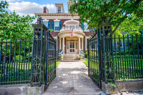 Photo of 508 Washington Street, Lynchburg, VA 24504 (MLS # 361628)