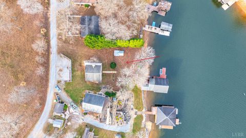 Tiny photo for 1392 Hermitage Circle, Huddleston, VA 24104 (MLS # 363313)