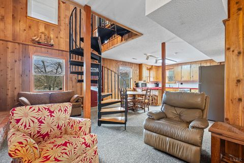 Tiny photo for 1392 Hermitage Circle, Huddleston, VA 24104 (MLS # 363313)