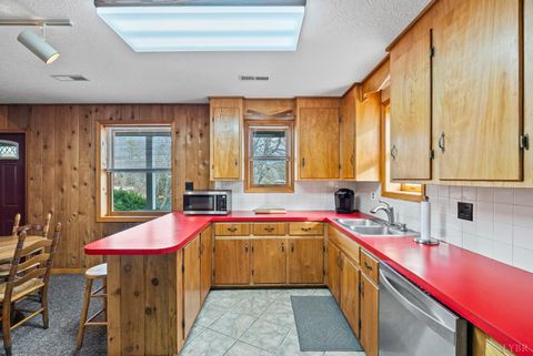 Tiny photo for 1392 Hermitage Circle, Huddleston, VA 24104 (MLS # 363313)