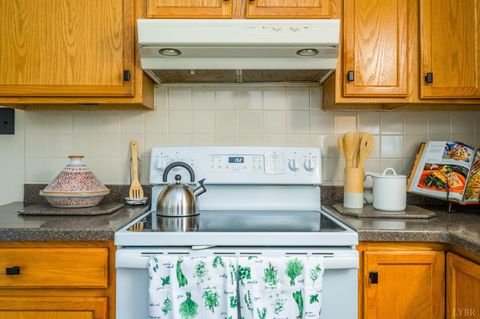 Tiny photo for 1191 Rainbow Forest DR, Lynchburg, VA 24502 (MLS # 366695)
