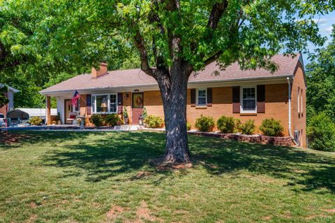Tiny photo for 1191 Rainbow Forest DR, Lynchburg, VA 24502 (MLS # 366695)