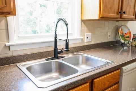Tiny photo for 1191 Rainbow Forest DR, Lynchburg, VA 24502 (MLS # 366695)
