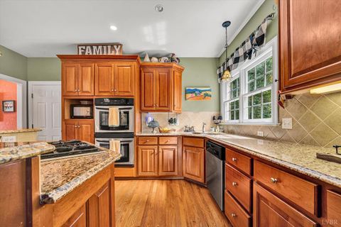 Tiny photo for 201 Whitley Way, Lynchburg, VA 24503 (MLS # 361848)