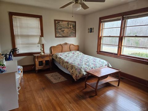 Tiny photo for 1700 Ward Street, Farmville, VA 23901 (MLS # 363272)