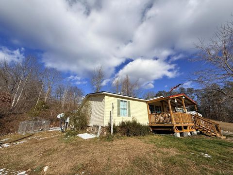 Tiny photo for 30 Sundown Lane, Natural Bridge Sta, VA 24579 (MLS # 363539)