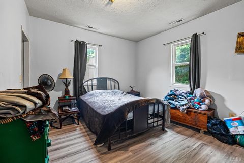 Tiny photo for 817 Polk Street, Lynchburg, VA 24504 (MLS # 362353)