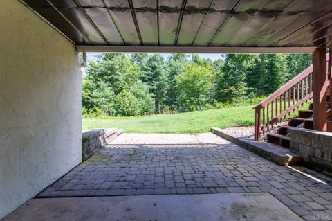 Tiny photo for 549 Thrashers Creek Road, Amherst, VA 24521 (MLS # 364327)