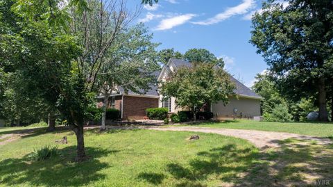 Tiny photo for 549 Thrashers Creek Road, Amherst, VA 24521 (MLS # 364327)