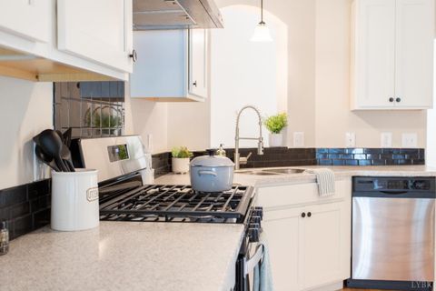 Tiny photo for 549 Thrashers Creek Road, Amherst, VA 24521 (MLS # 364327)