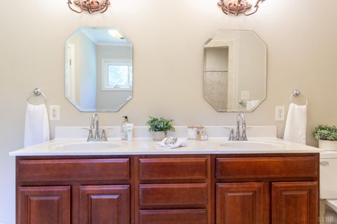 Tiny photo for 549 Thrashers Creek Road, Amherst, VA 24521 (MLS # 364327)