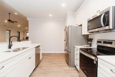 Tiny photo for 172 Villa Oak Circle, Bedford, VA 24523 (MLS # 362586)