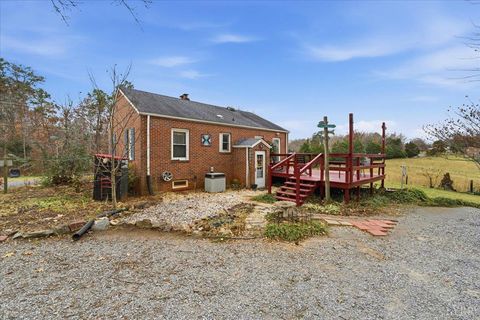 Tiny photo for 314 Dogwood Lane Ln, Hurt, VA 24563 (MLS # 363248)