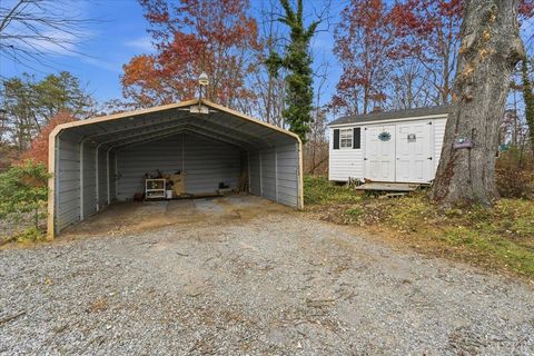 Tiny photo for 314 Dogwood Lane Ln, Hurt, VA 24563 (MLS # 363248)